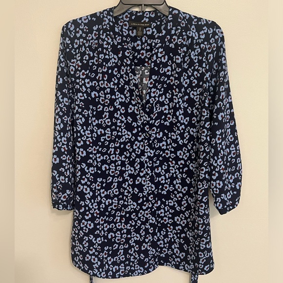 A Pea in The Pod Maternity Blouse - Picture 1 of 3